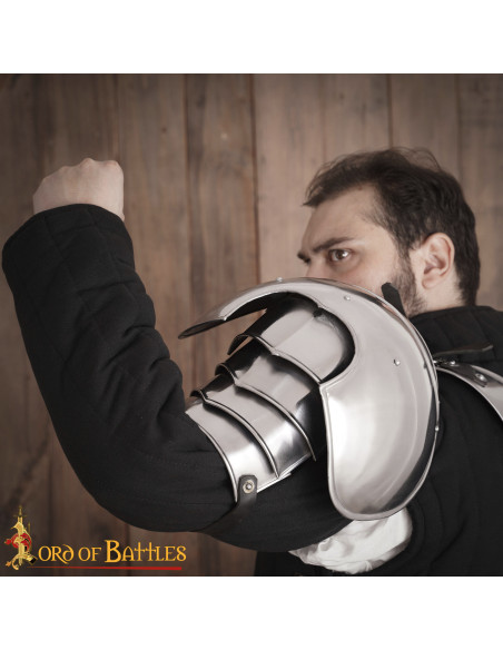 Spalline fantasia con finitura lucida...