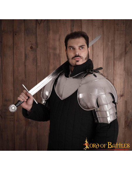 Spalline fantasia con finitura lucida...