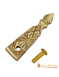 Puntale in ottone per cintura medievale (4,1 cm.) 2