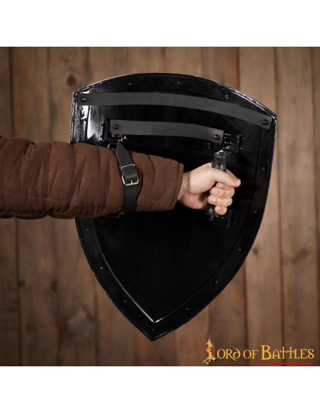 Scudo nero liscio da verniciare (60,9...