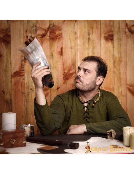 Corno potabile vichingo di grandi...