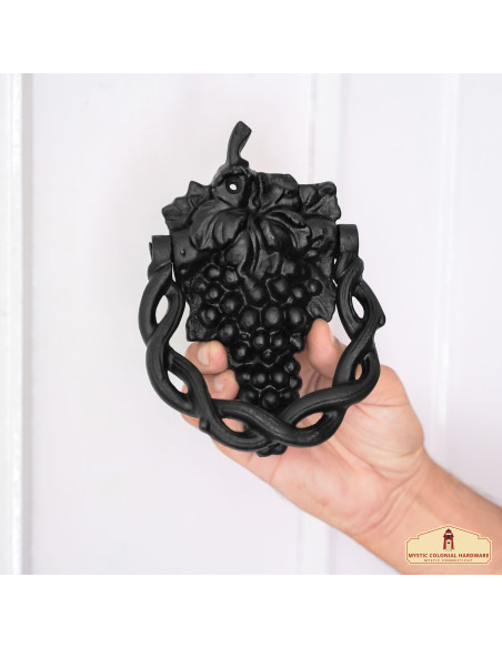 Design a grappolo d'uva battente in...