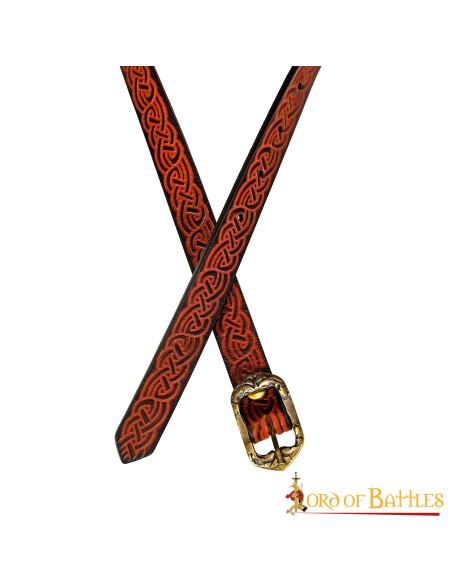 Cintura medievale in pelle con nodi...