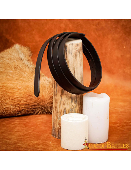 Cintura medievale in pelle marrone...