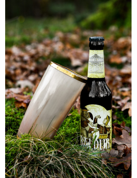 Bicchiere in corno medievale con...