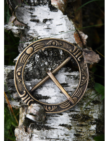 Fibbia rotonda per cintura medievale...