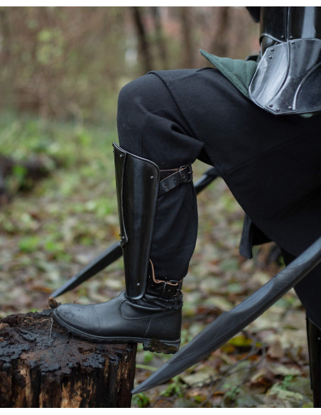 Set medievale di bracciali e...