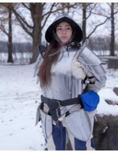 Pettorale medievale in acciaio lucido modello Katharina