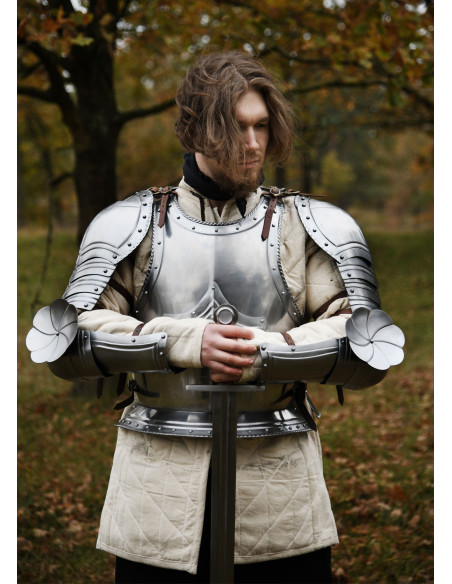 Coppia di spalline gotiche, acciaio...