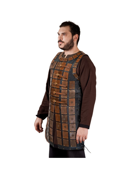 Armatura in cuoio con design in...