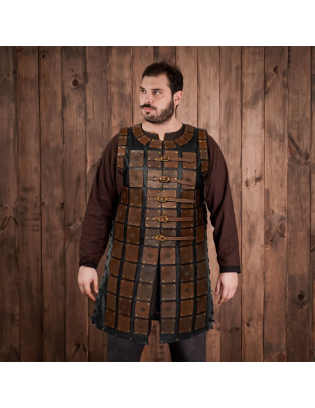 Armatura in cuoio con design in...