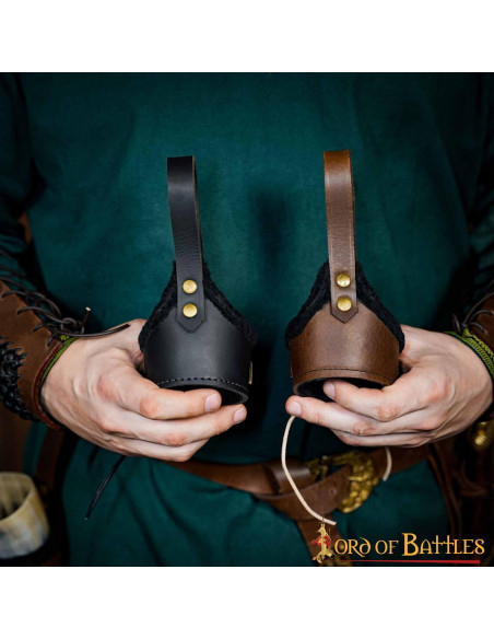 Tahalí per corna in cuoio foderato,...