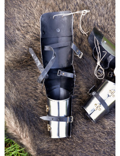 Coppia di bracciali medievali in acciaio (XV secolo) 2