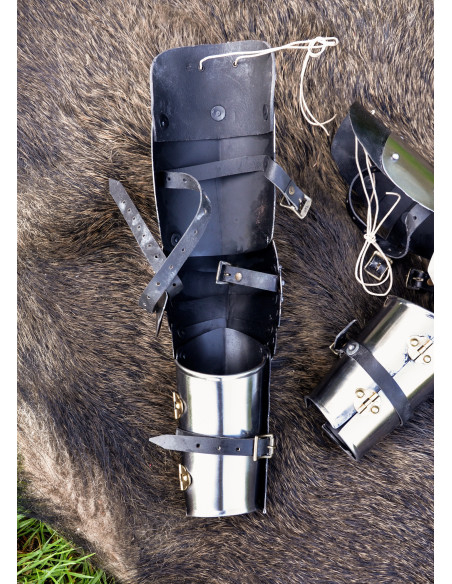 Coppia di bracciali medievali in...