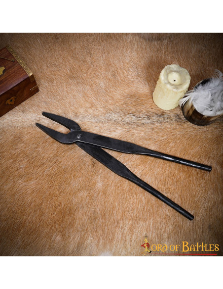 tenaglie da fabbro medievali