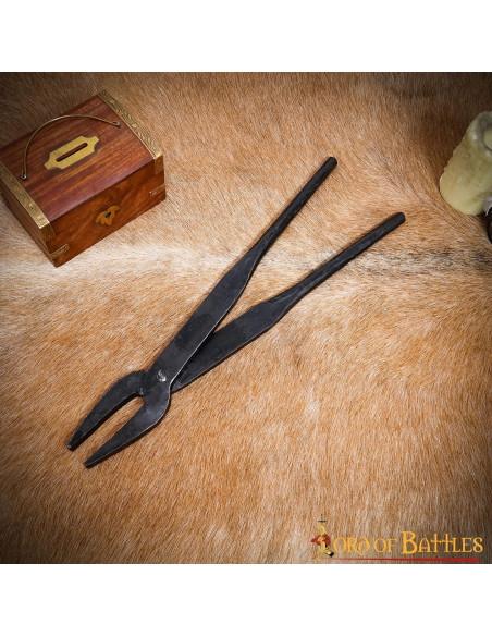 tenaglie da fabbro medievali