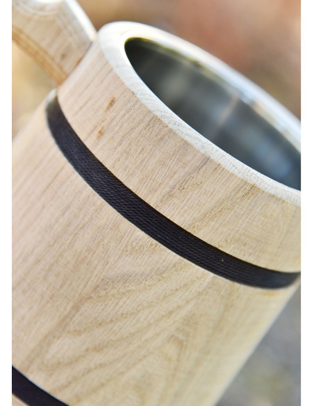 Boccale di birra medievale in legno...