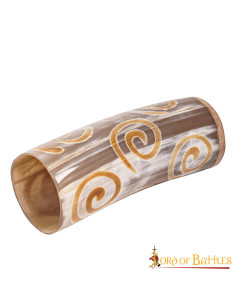 Vaso vichingo in corno di bue 2