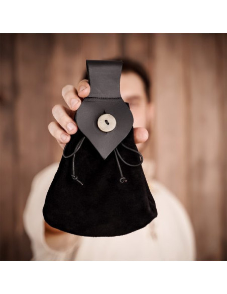 Marsupio medievale con chiusura a...