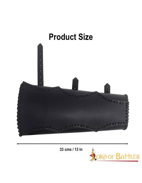 Schinieri medievali in pelle con...