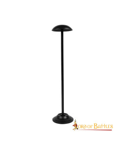 Supporto in ferro per caschi, altezza 63,5 cm.