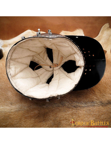 Bacinella Medievale con Visiera, Età...