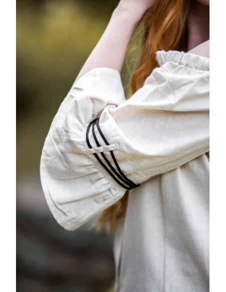 Blusa crema medievale con ricami