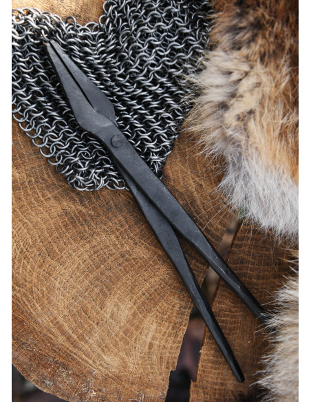 Pinza forgiata medievale (27 cm.)