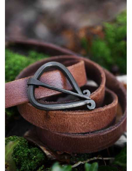 Fibbia medievale in ferro battuto...