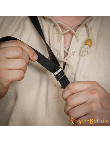 Faretra medievale in pelle, modello...