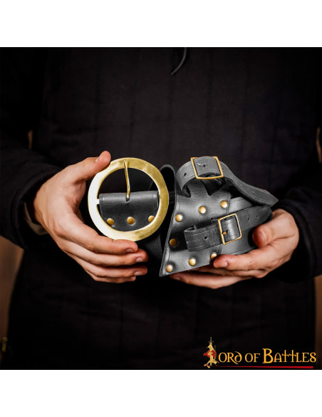 Baldracchino con cintura portaspada...