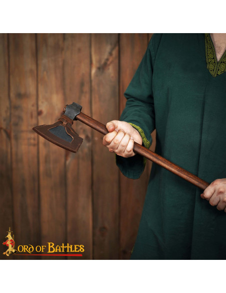 Ascia vichinga in acciaio con fodero...