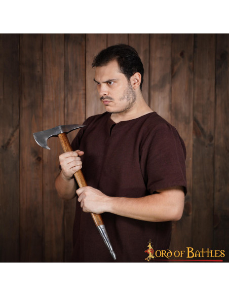 Ascia medievale in acciaio al...