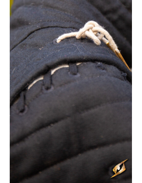 Gambeson cavalleresco medievale in nero