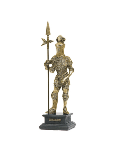 Figura di guerriero del XVI secolo con alabarda in...