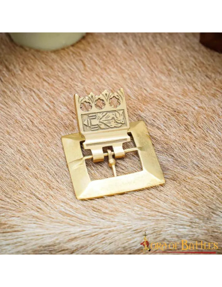 Fibbia in ottone massiccio del XV...