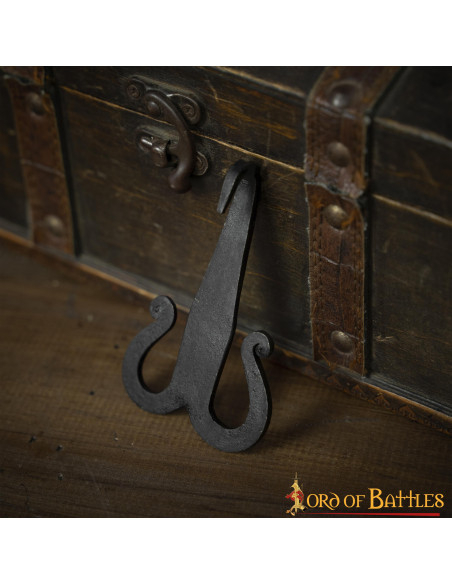 Fibbia medievale a gancio in ferro...