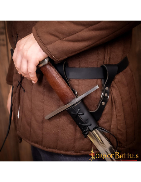 Baldacchino medievale in pelle nera...