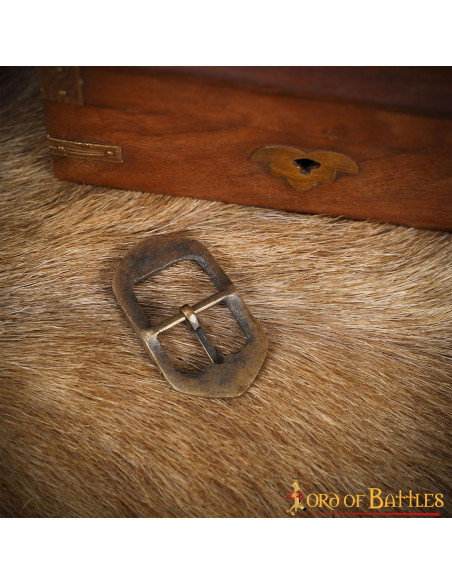 Set di 3 fibbie medievali in ottone...