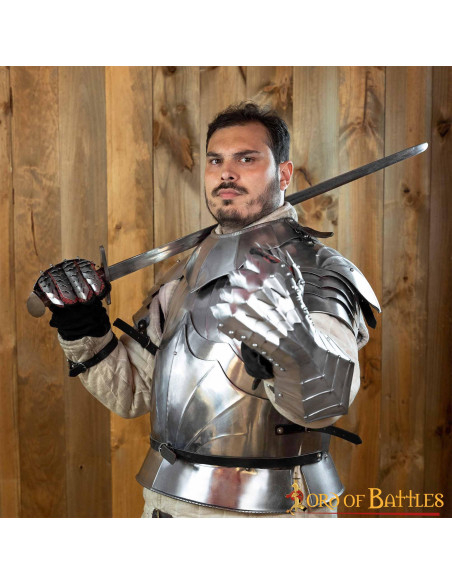 Corazza gotica medievale in acciaio,...