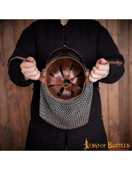 Elmo vichingo in acciaio con fodera...