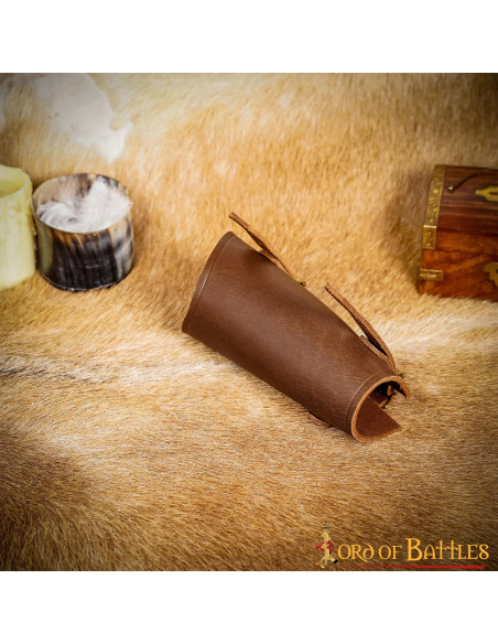 Bracciale medievale in pelle per...