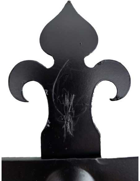 Appendino medievale in ferro battuto...