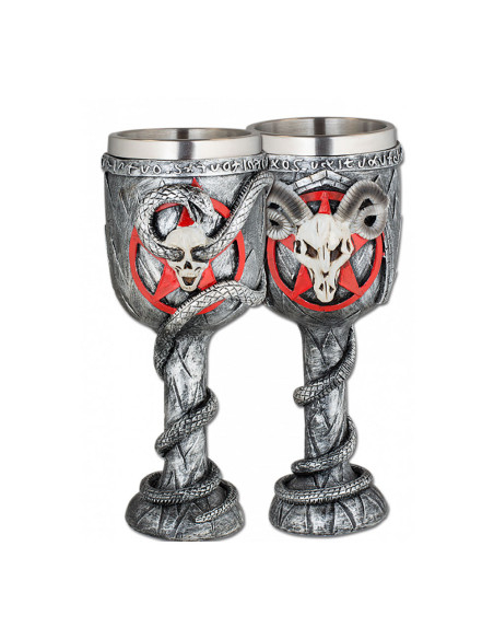 Coppa con teschio di ariete gotico...