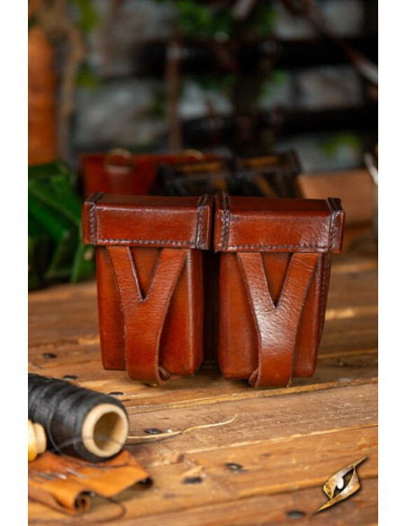 Marsupio medievale in pelle rigida...