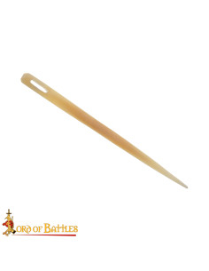 Ago per ricamo medievale in osso (9 cm.) 2