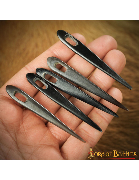 Set di 5 aghi in corno vichingo (6 cm.)