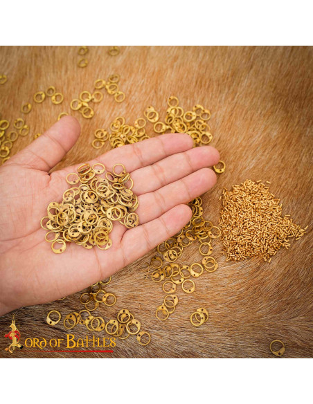 Anelli rotondi in ottone con rivetti...