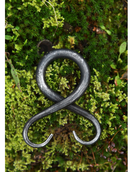 Fibbia della cintura medievale, croce...