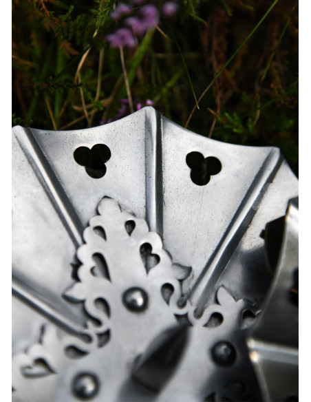 Coppia di Besagues Gotiche in...